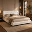 Lit tapissier en molleton très grand King Teddy avec tête de lit courbée, cadre de lit plateforme moderne avec support rembourré épais, crème-129705587