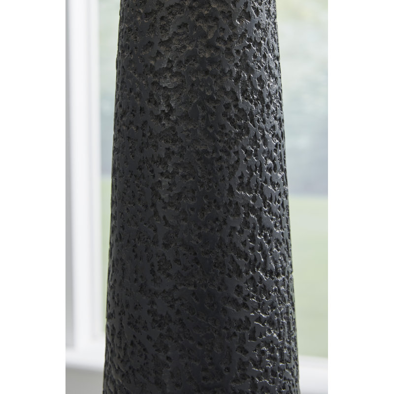 Caylan 68.5'' Matte Traditional Floor Lamp