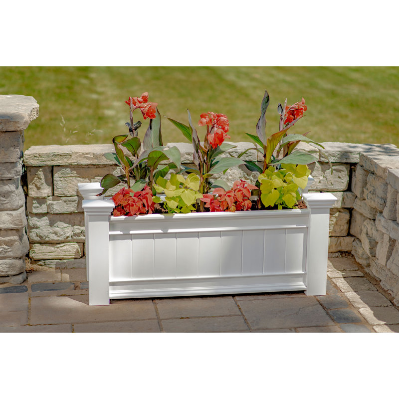 Kerrimore Planter Box, 18.4" H x 41.75" W x 15.5" D