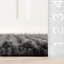Tapis contemporain à rayures dorées Dorene-804487447