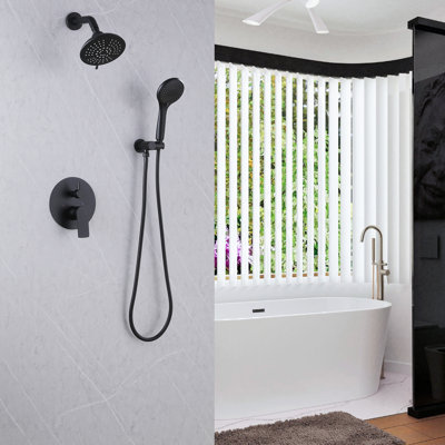 Pomme de douche murale 6 po avec douche à main à 3 réglages