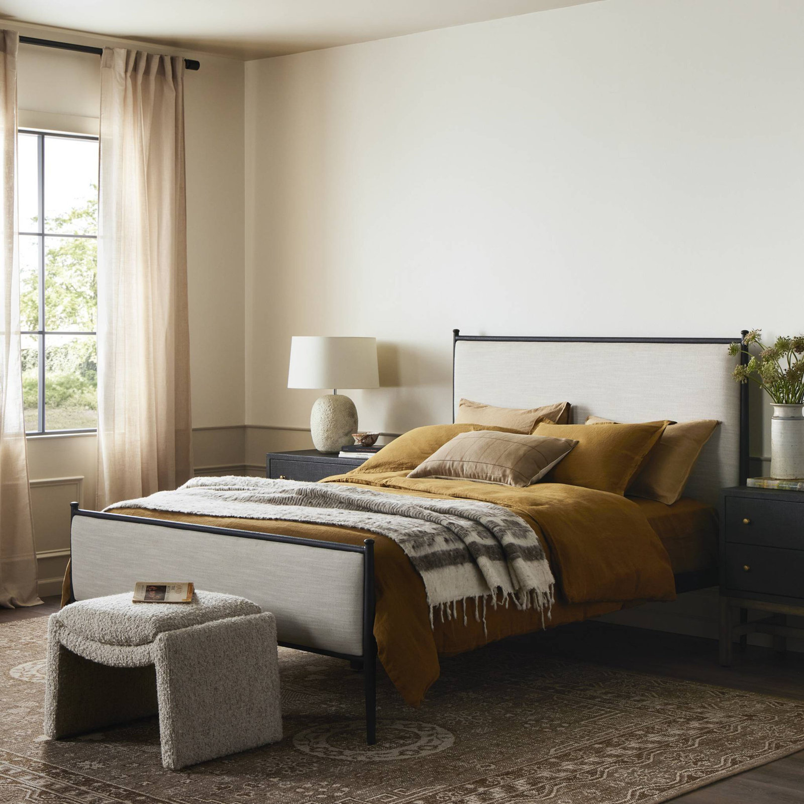 Bucknam Bed, Queen, Savoy Parchment