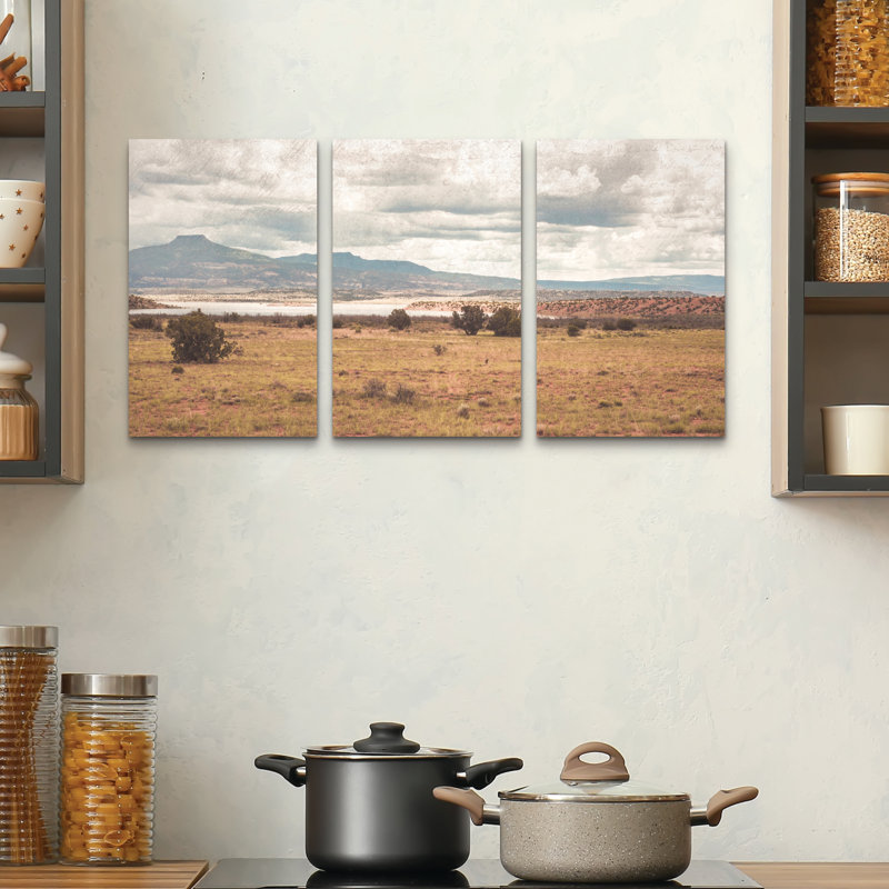 Ensemble de 3 panneaux d'art mural - Sonja Quintero «New Mexico Dream», art mural sur toile pour le salon, la chambre à coucher ou le bureau par Trademark Fine Art