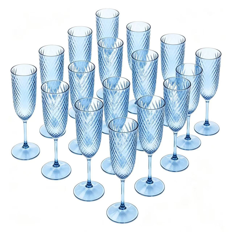 Flûtes à champagne à pied teintées bleu saphir et verres à vin effilés