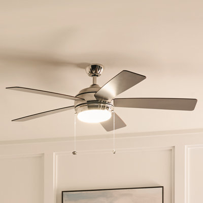 Ventilateur de plafond à 5 pales en nickel poli 52 po avec pales réversibles argent / noyer Starkk