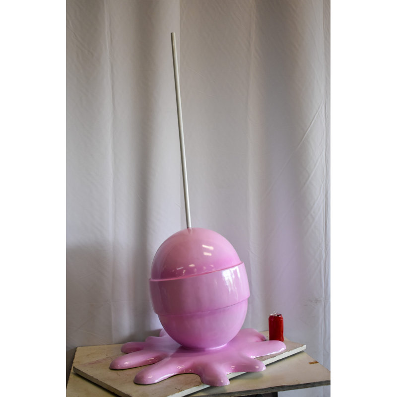 Statue de sucette géante moderne Hannegan 31 po x 27 po x H 56 po