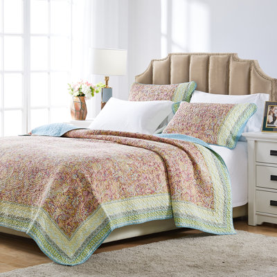 Palisades Floral Quilt Set