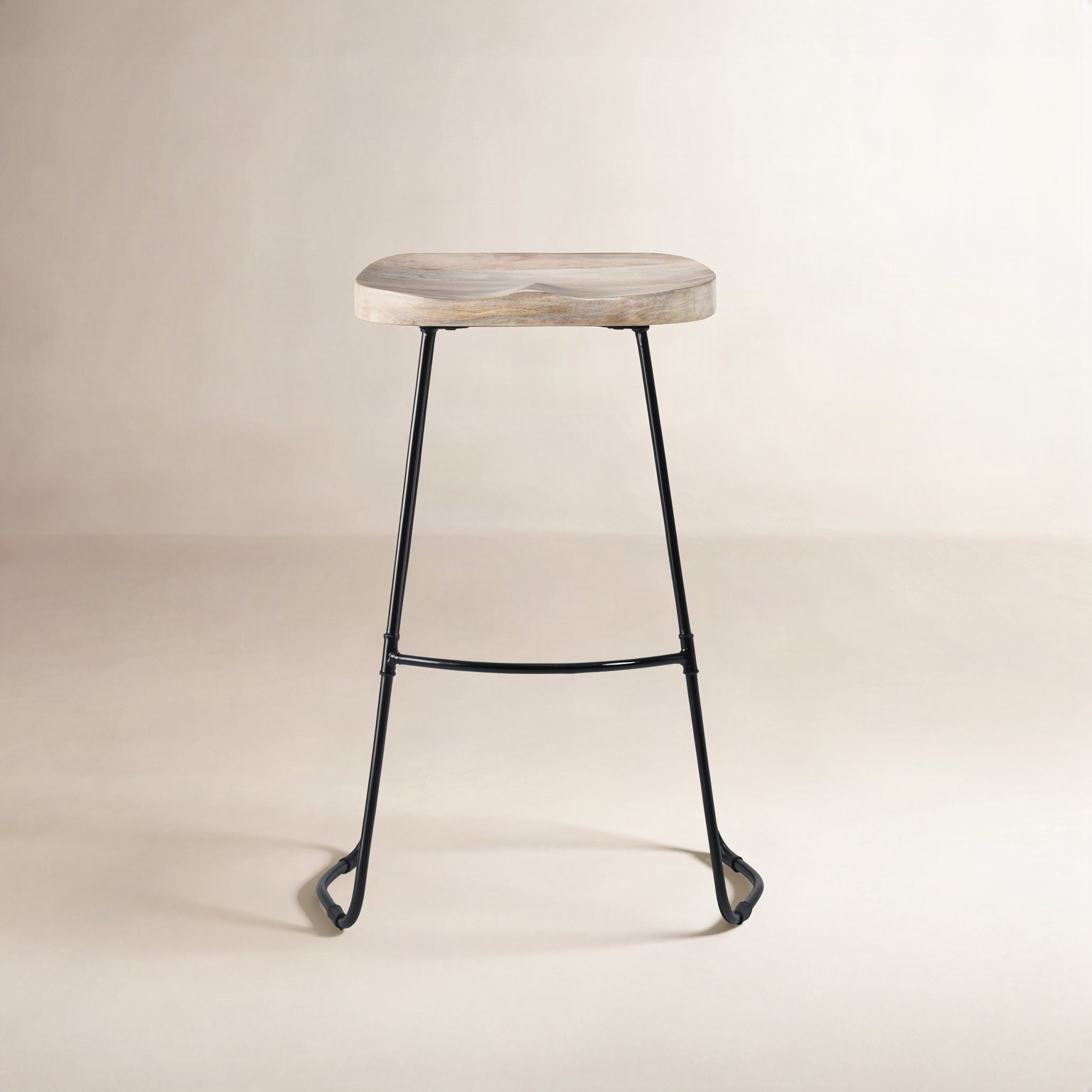 Geonna Bar and Counter Stool, Whitewash, Bar Stool (30" Seat Height)