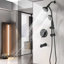 Douche à barre coulissante en acier inoxydable, deux têtes à 7 réglages, noir mat, débit de 1,8 gallon par minute, perceuse à réglage de massage à impulsion, finition noire, débit, fixation murale