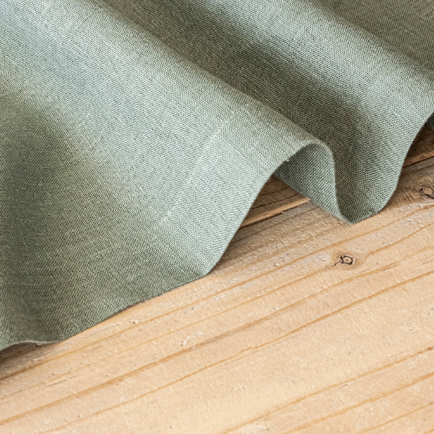 Linen Table Runner, Green, 18" W x 108" L