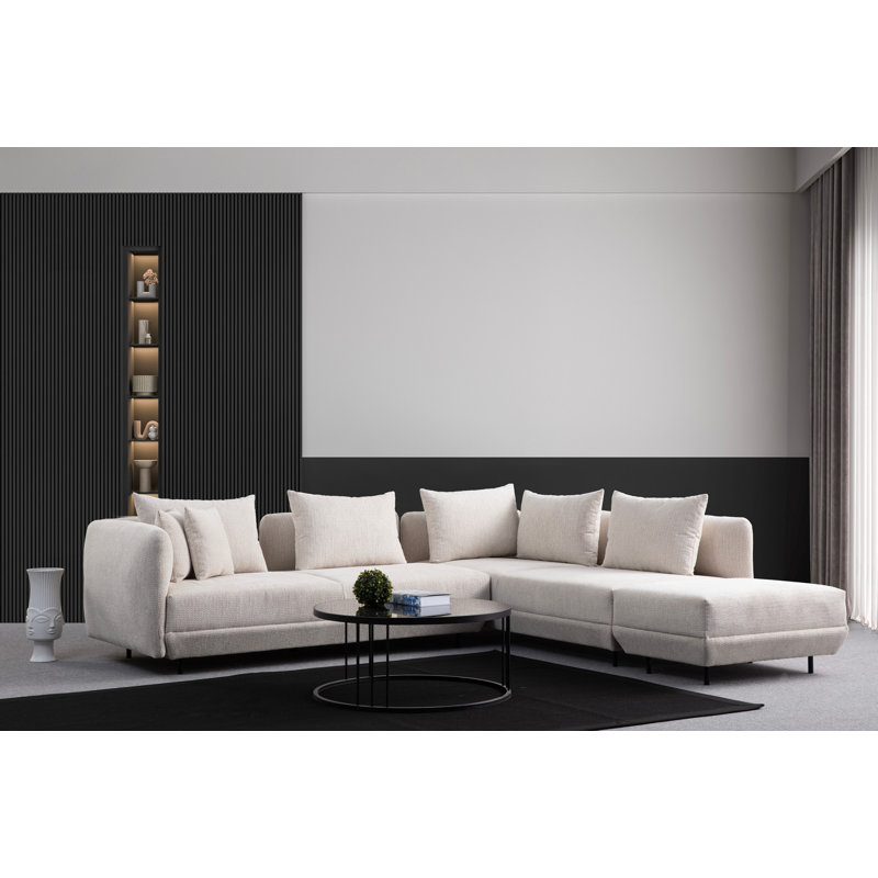 Élégant canapé d'angle avec 7 coussins, blanc, 122,0 po x 104,3 po x 29,9 po | Structure en bois de hêtre et en carton, tissu 100% polyester | Support pour le dos en mousse et en silicone gris doux | Pieds élégants en métal noir | Parfait pour les salons et les salons