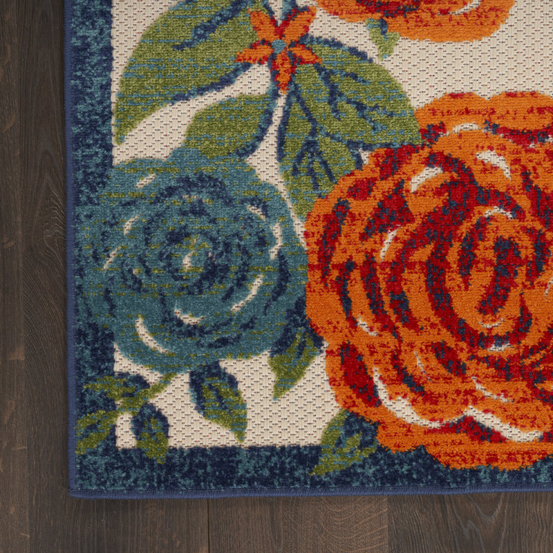 Nichelle Floral Indoor/Outdoor Area Rug, Rectangle 3'6" x 5'6"
