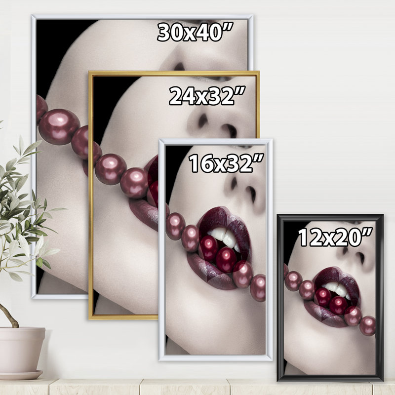 «Heart Shape Lips with Pearls Through Mouth» - photographie sur toile, H 32 po x l 16 po x P 1 po, Toile blanche encadrée