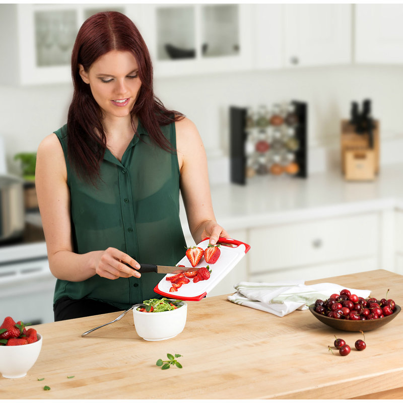 Belwares 3 Piece Plastic Cutting Board Set, Red