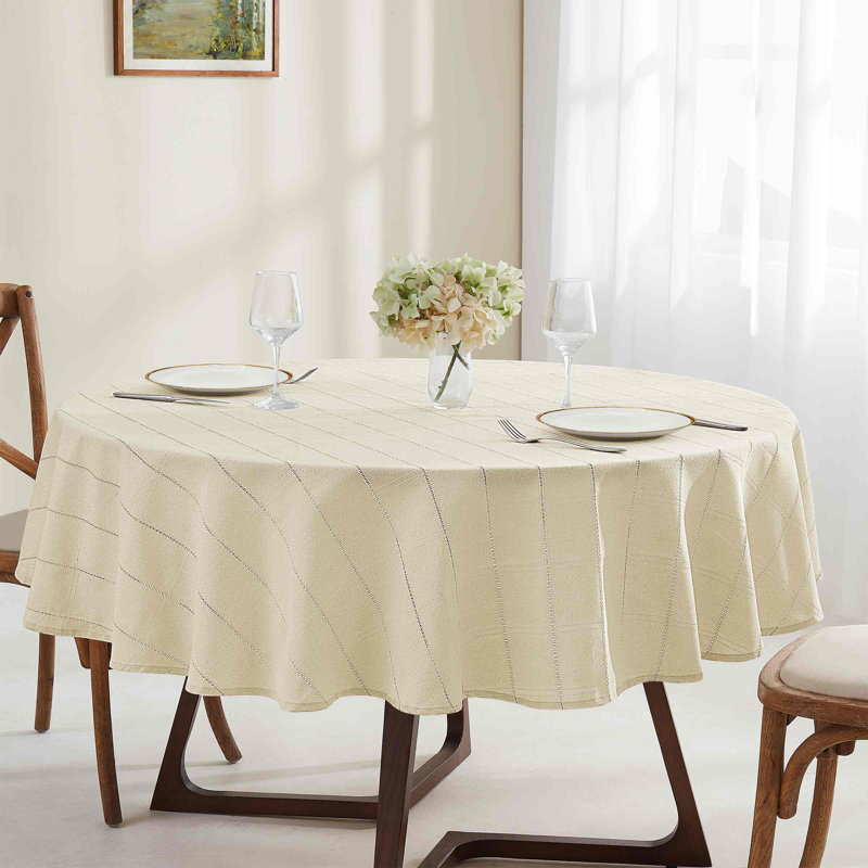 Izod Chadwick Linen 70" Round Tablecloth, Gold