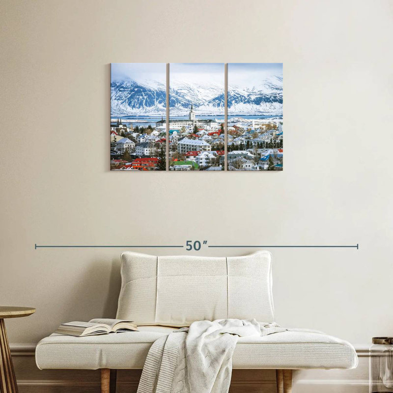 Sebbie Reykjavik, 20" H x 33" W