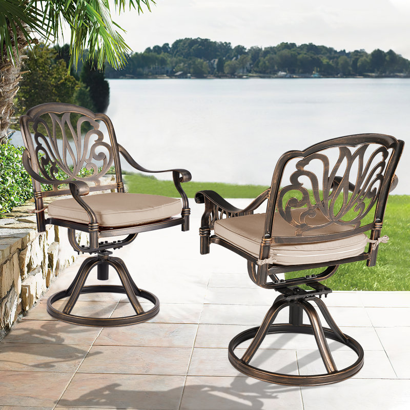 Fauteuil de patio pivotant avec coussin Vaidya, Beige