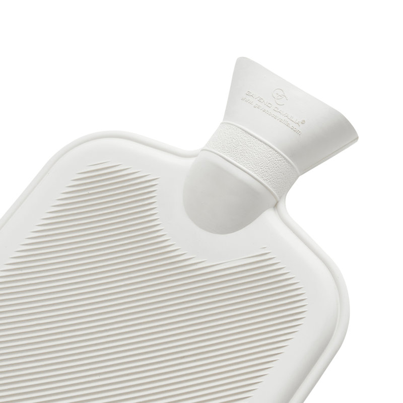 GC GAVENO CAVAILIA 1.7ml Cover: 97% Polyester, 3% Wool Inner: 55% Natural Rubber, 32% Light Calcium Carbonate Water Bottle