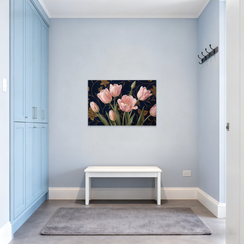 Plantes et fleurs tulipes roses sur fond floral bleu foncé, H 24 po x l 36 po