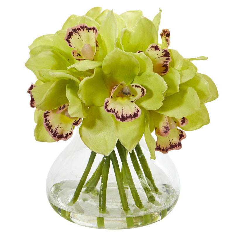 Arrangement floral d'orchidées cymbidium dans un vase, Vert
