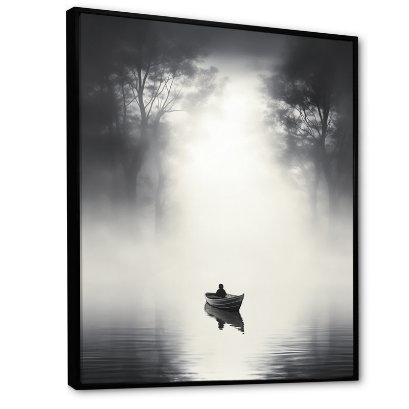 «Solitaire Fisher Boat Misty Lake» sur toile, H 44 po x l 34 po x P 1,5 po, Cadre flottant noir