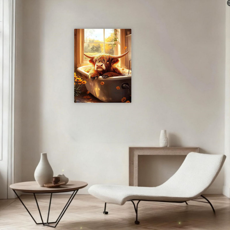 Drôle de vache montagnarde dans une baignoire, art mural 24 po x 36 po
