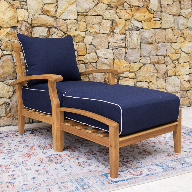Repose-pieds en teck avec coussin Summerton, Naturel, Passepoil bleu marine et blanc