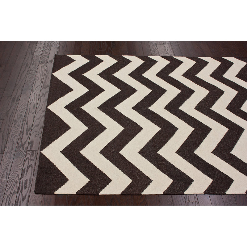 Tapis à motif de chevrons espresso Manglo, Rectangle 7 pi 6 po x 9 pi 6 po