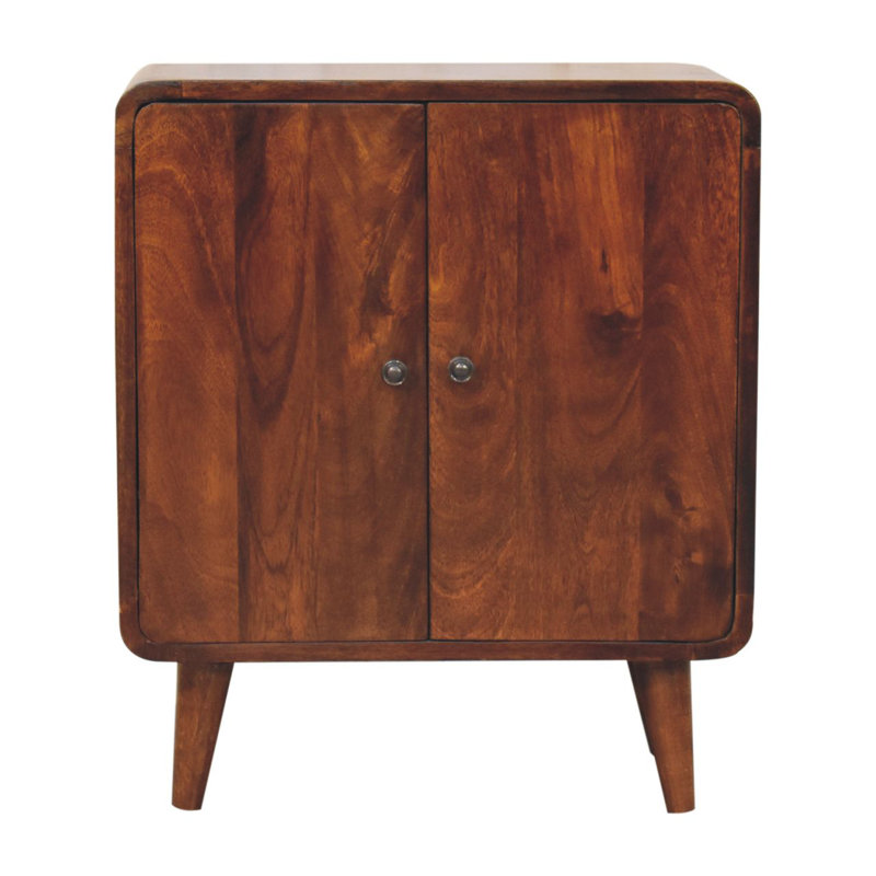 Mini armoire classique en châtaignier