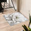 Chic tapis non tissé à motif mince avec un superbe motif floral pour une touche d'élégance dans n'importe quelle pièce de la maison