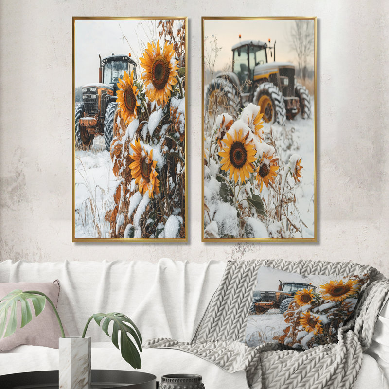 Tournesols et le tracteur enneigé I - Collection d'art mural 2 panneaux, H 32 po x l 33 po, Cadre flottant doré