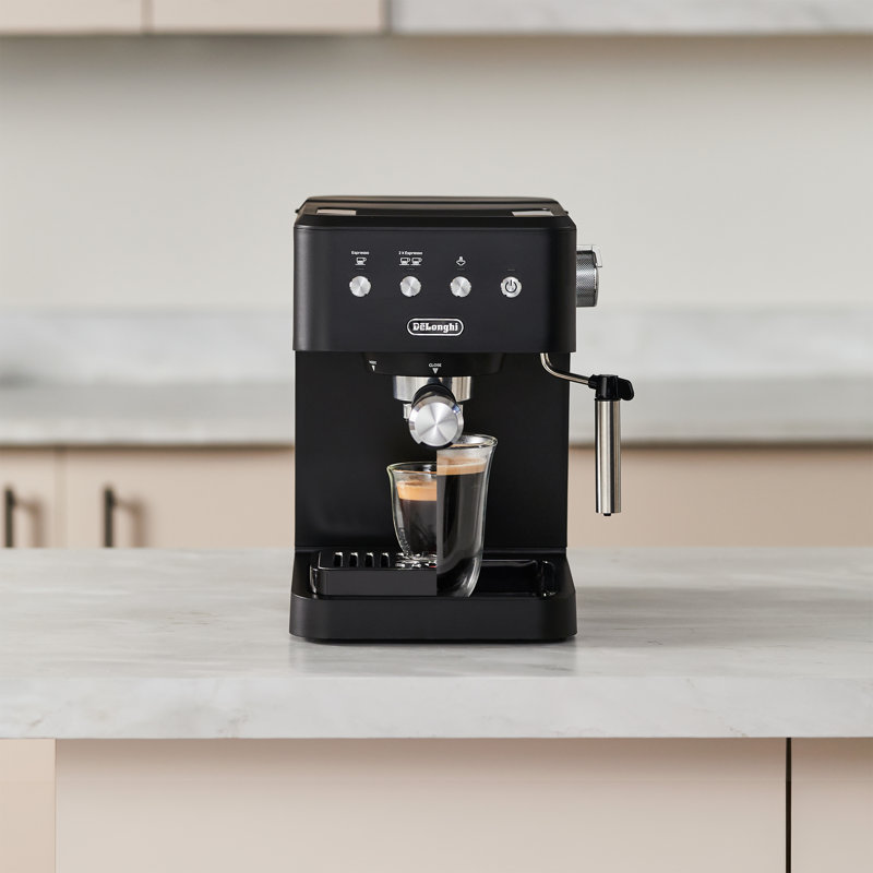 De’Longhi Stilosa 15-Bar Black Espresso Machine with Steam Wand and Programmable Shot Volume