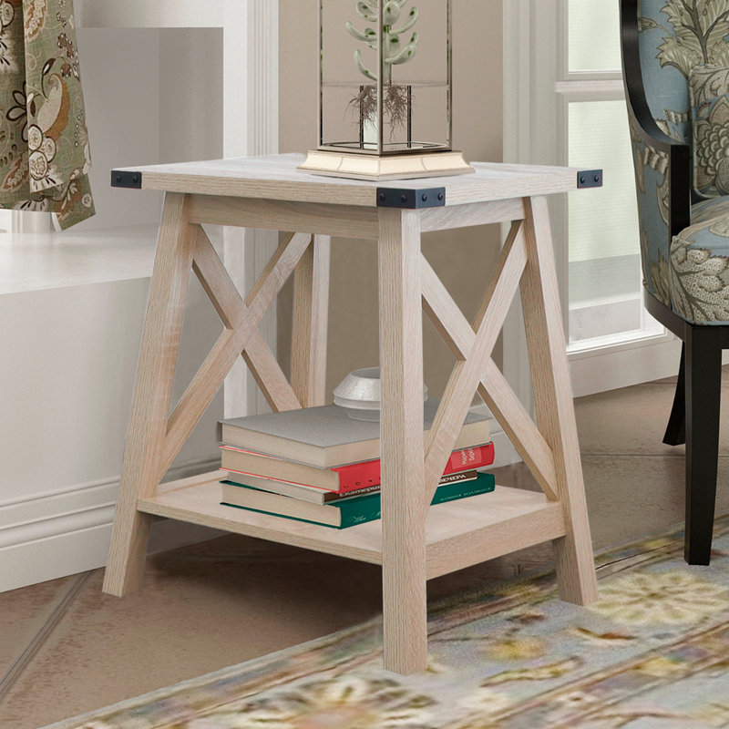 Seandrea End Table, Oak, Oak