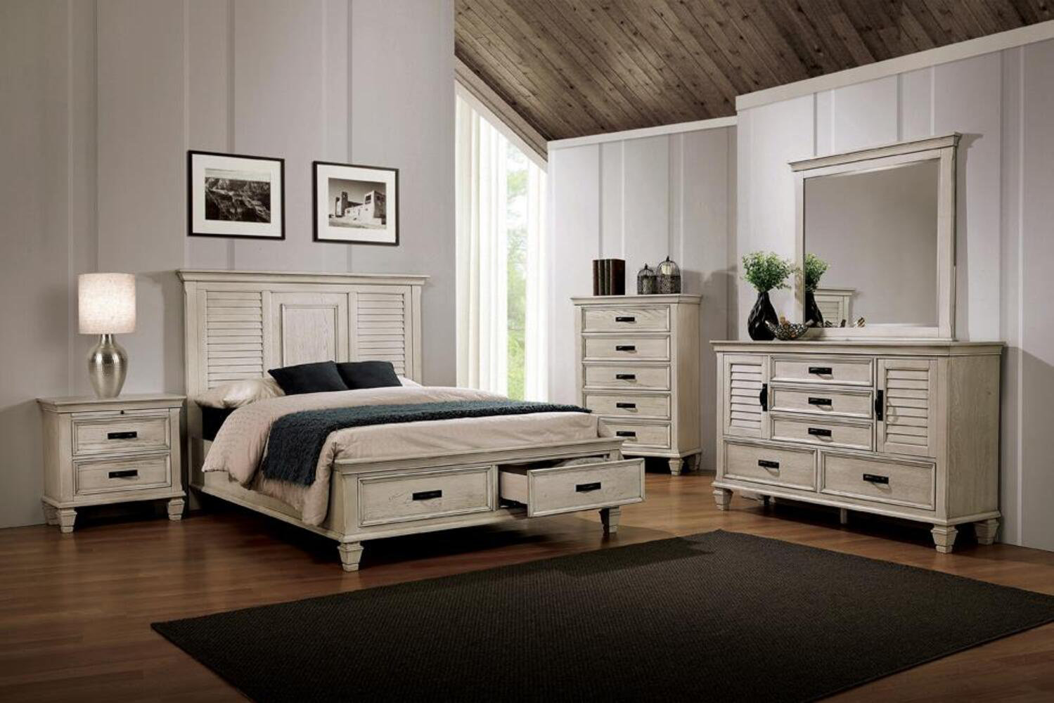 Coaster Home Furnishings Bedroom Furniture Set, Glossy White, King