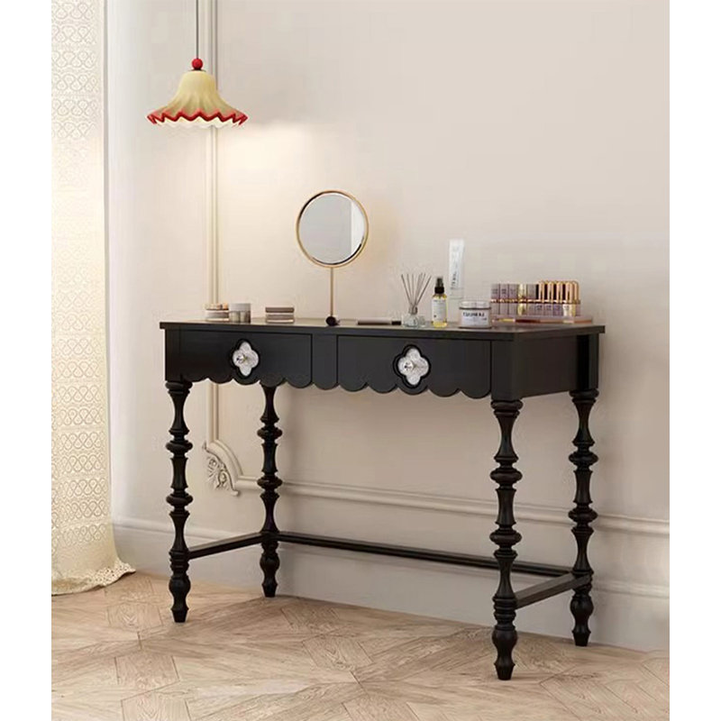 Console élégante de style français avec garniture festonnée, H 29,92 po x l 47,24 po x P 15,75 po