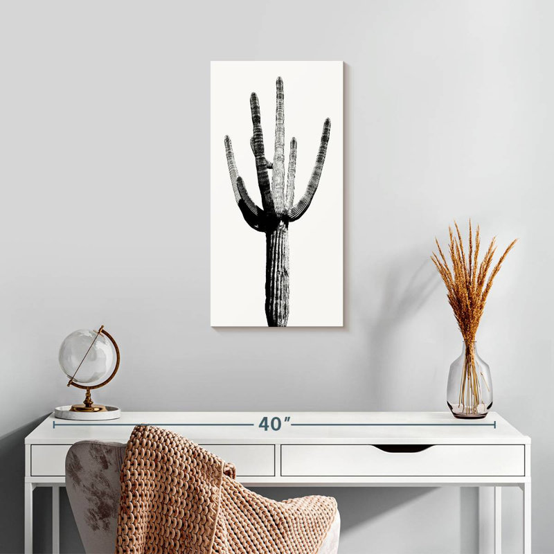 Saguaro noir et blanc I, H 24 po x l 12 po