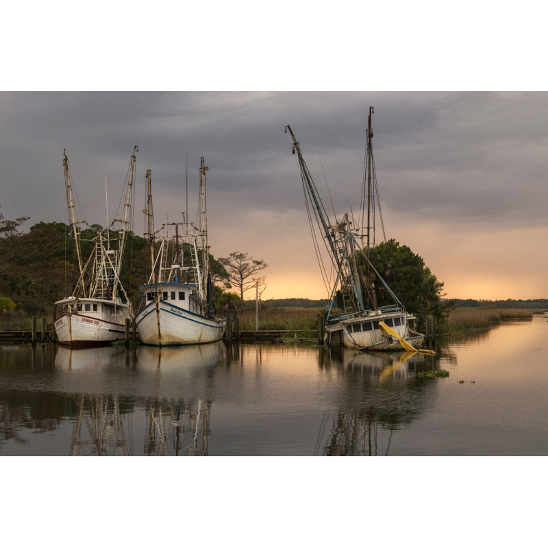 Trawlers, Black Floater, 81 cm H x 122 cm W