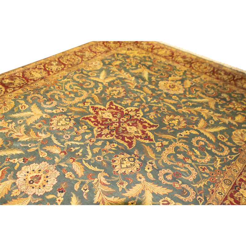 Hand Knotted Wool Oriental Area Rug in Green And Red