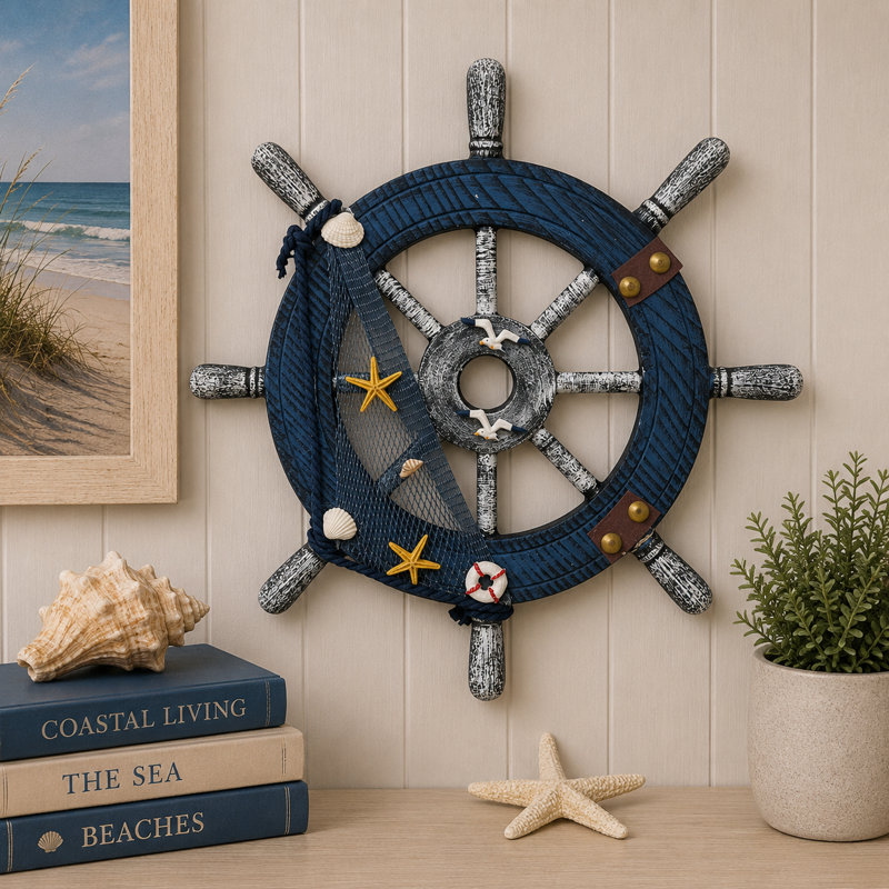 Décoration murale roue bleue et blanche délavée avec décorations côtières