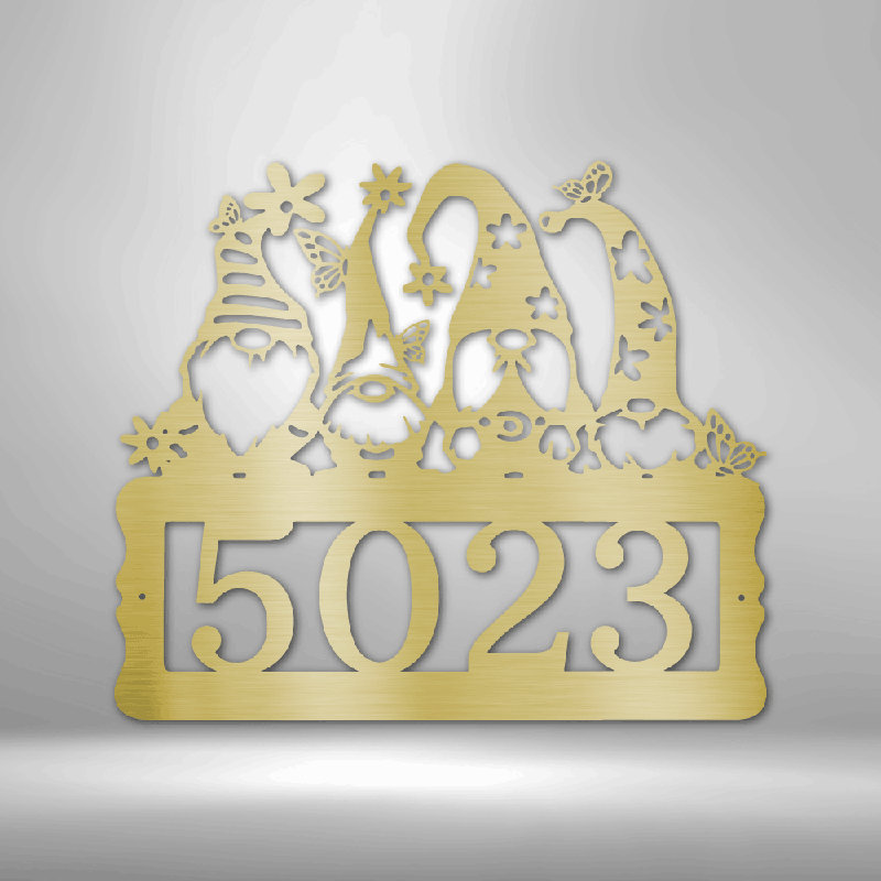 Plaque d'adresse gnome personnalisée, Doré, H 14,25 po x l 14,5 po x P 0,5 po, Oui