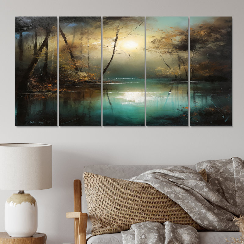 Mystérieux coucher de soleil brumeux sur le lac Teal I - salon d'art mural Lakehouse - 5 panneaux égaux