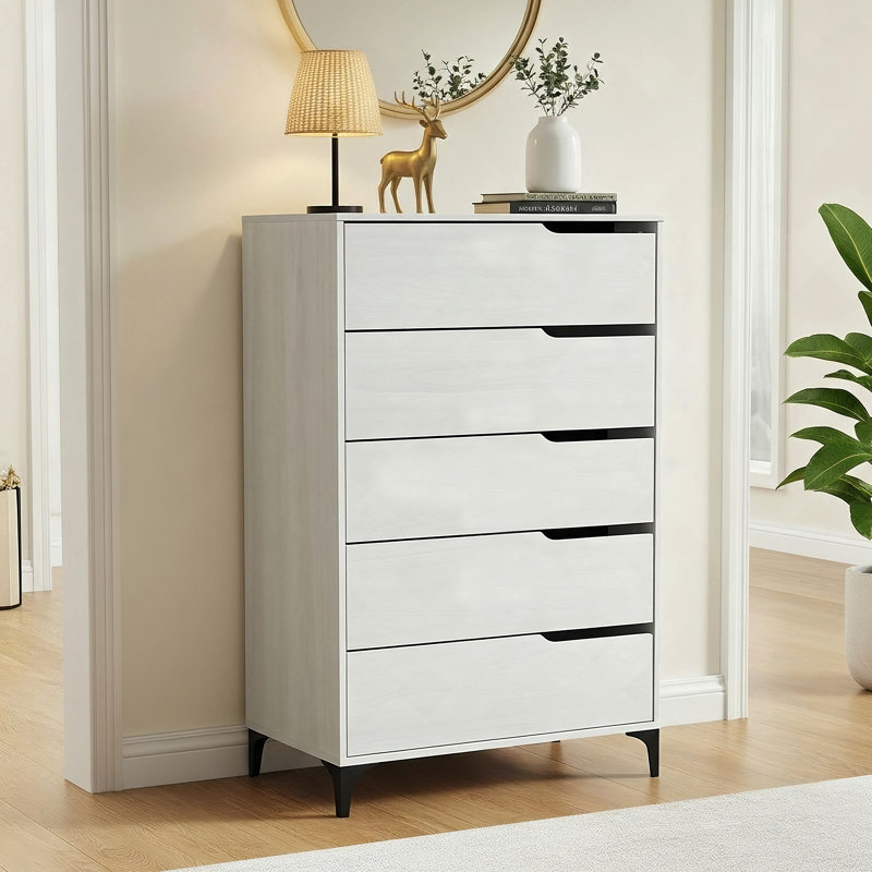 Norcross 5 Drawer 31'' W Dresser, White