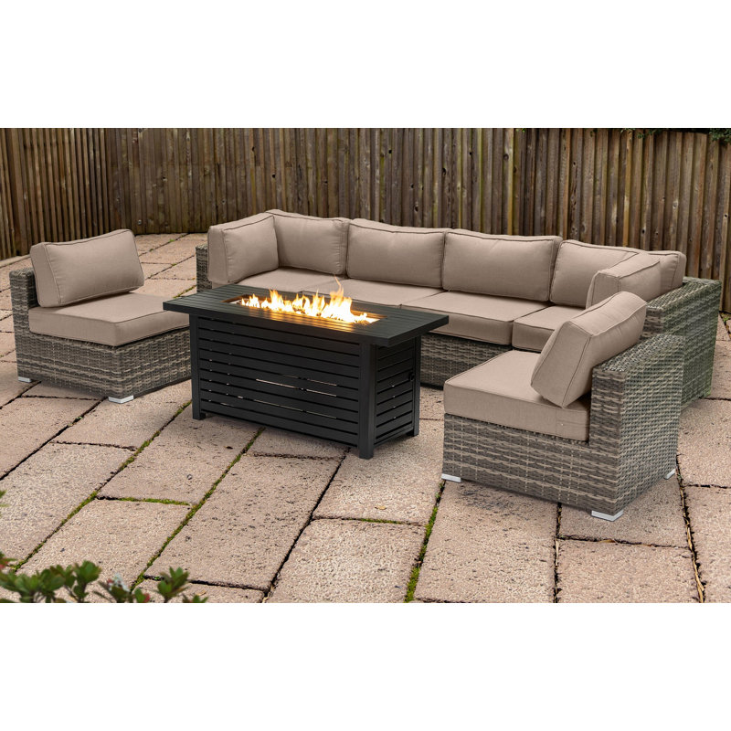 Ensemble de conversation pour 6 personnes avec foyer en métal et coussins Sunbrella Lsi, Beige Sunbrella