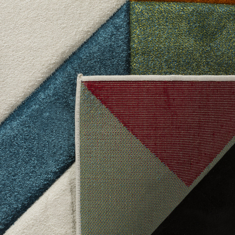 Vakhdank Geometric Area Rug, Rectangle 79 x 152 cm