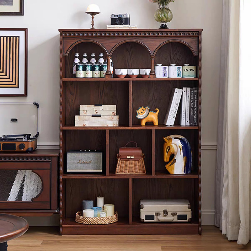 Vitrines en bois massif marron