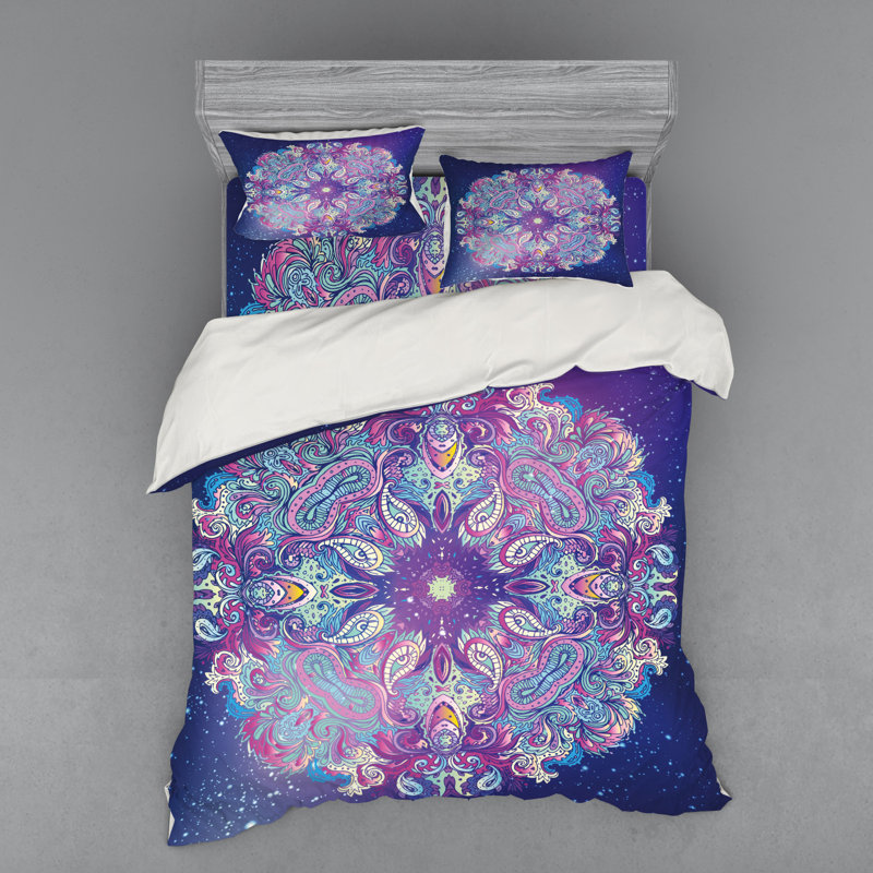 Eclectic Polyester Damask Duvet Cover, Queen Duvet Cover + 3 Additional Pieces