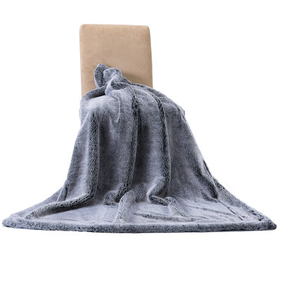 Jeté de lit en fausse fourrure