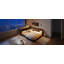 Grand lit de jour en bois avec tablettes de rangement, USB et DEL-156640939