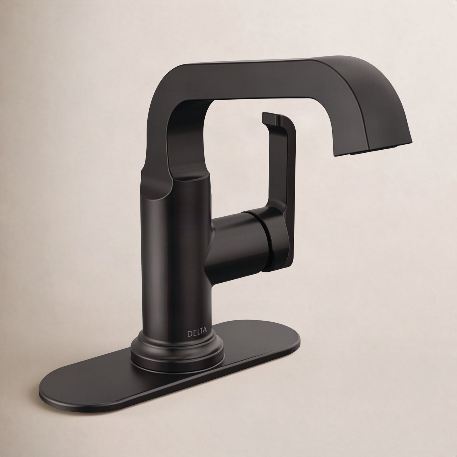 Tetra Single-Hole Faucet with Drain Assembly, Matte Black