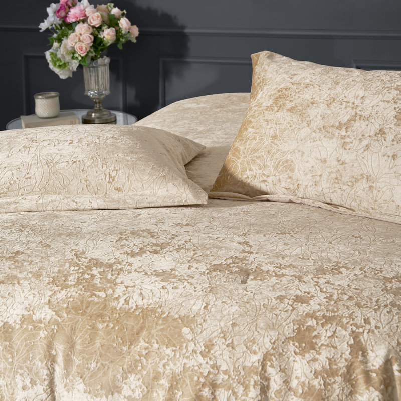Design Studio Rochelle Outline Floral 2-3 Piece Crushed Velvet Comforter Set, Queen Comforter + 2 Standard Shams, Gold